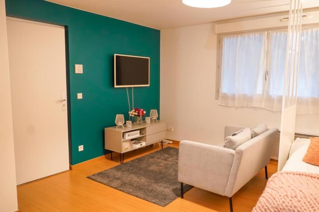 Le Confortable-Cosy Studio A 3 Minutes Du Metro 庞坦 外观 照片